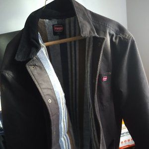 Black Wrangler Men's Coat (Button Up)